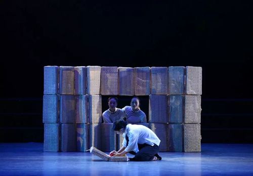 胡錦超職校舞蹈隊(duì)參加順徳區(qū)中小學(xué)生文藝匯演榮獲創(chuàng)作類節(jié)目一等獎